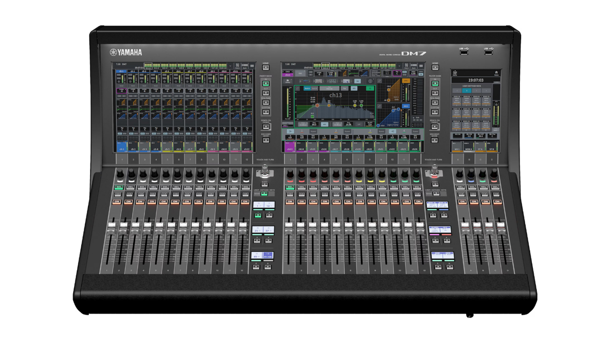 DM7  Consola Digital Dante 120 Canales con Pantallas Multitáctiles