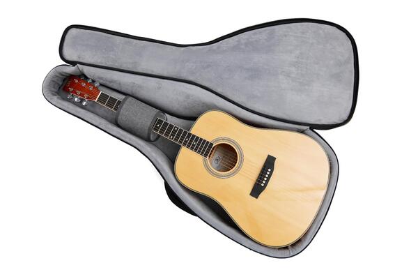 CB1880D Estuche para guitarra acustica CNB